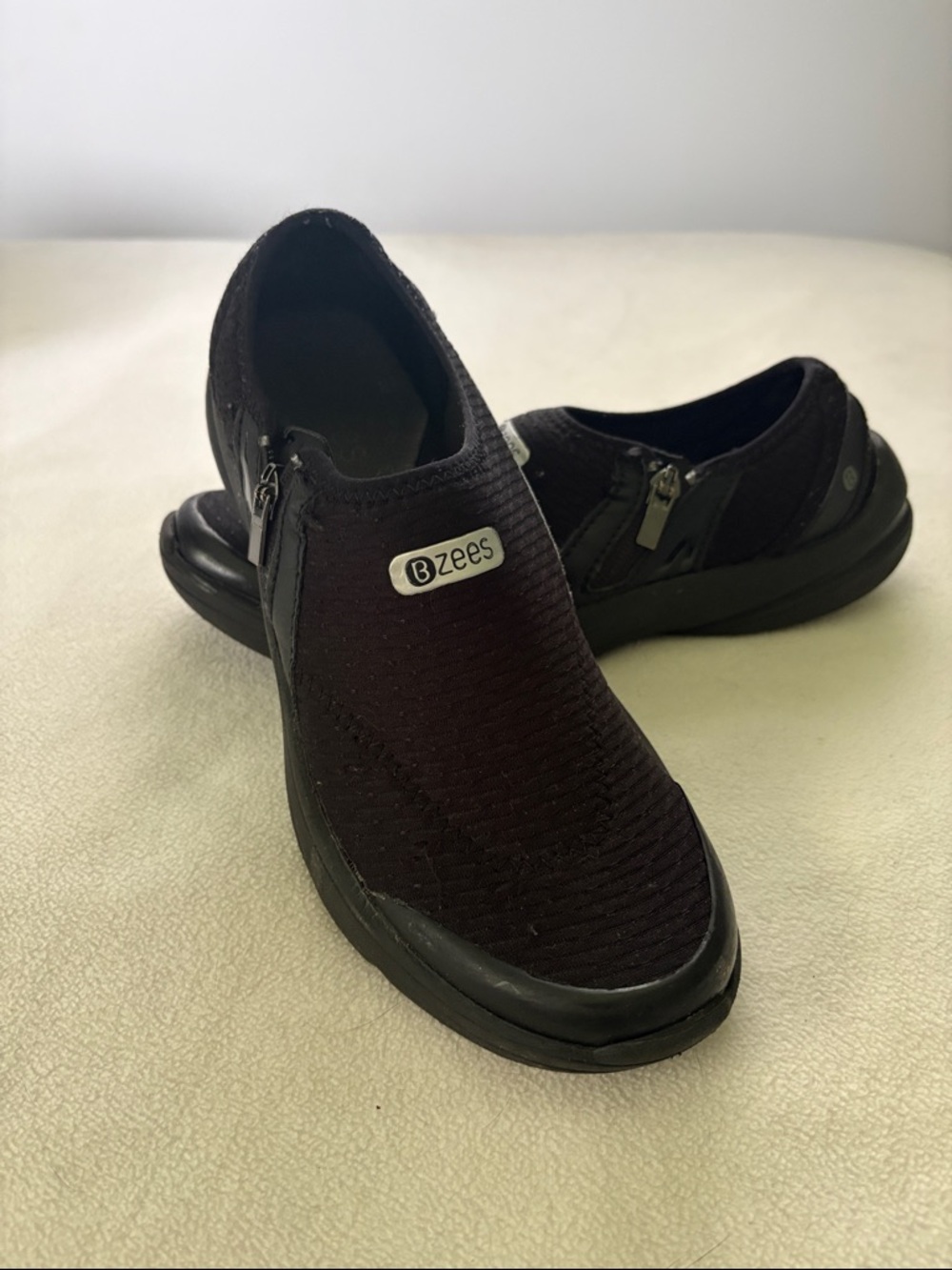Bzees Women’s Black Slip-On Knit Loafers with Side Zippers